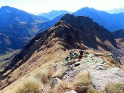 PIETRA QUADRA (2376 m) colorata d’autunno dalle Baite di Mezzeno-4nov24 -  FOTOGALLERY